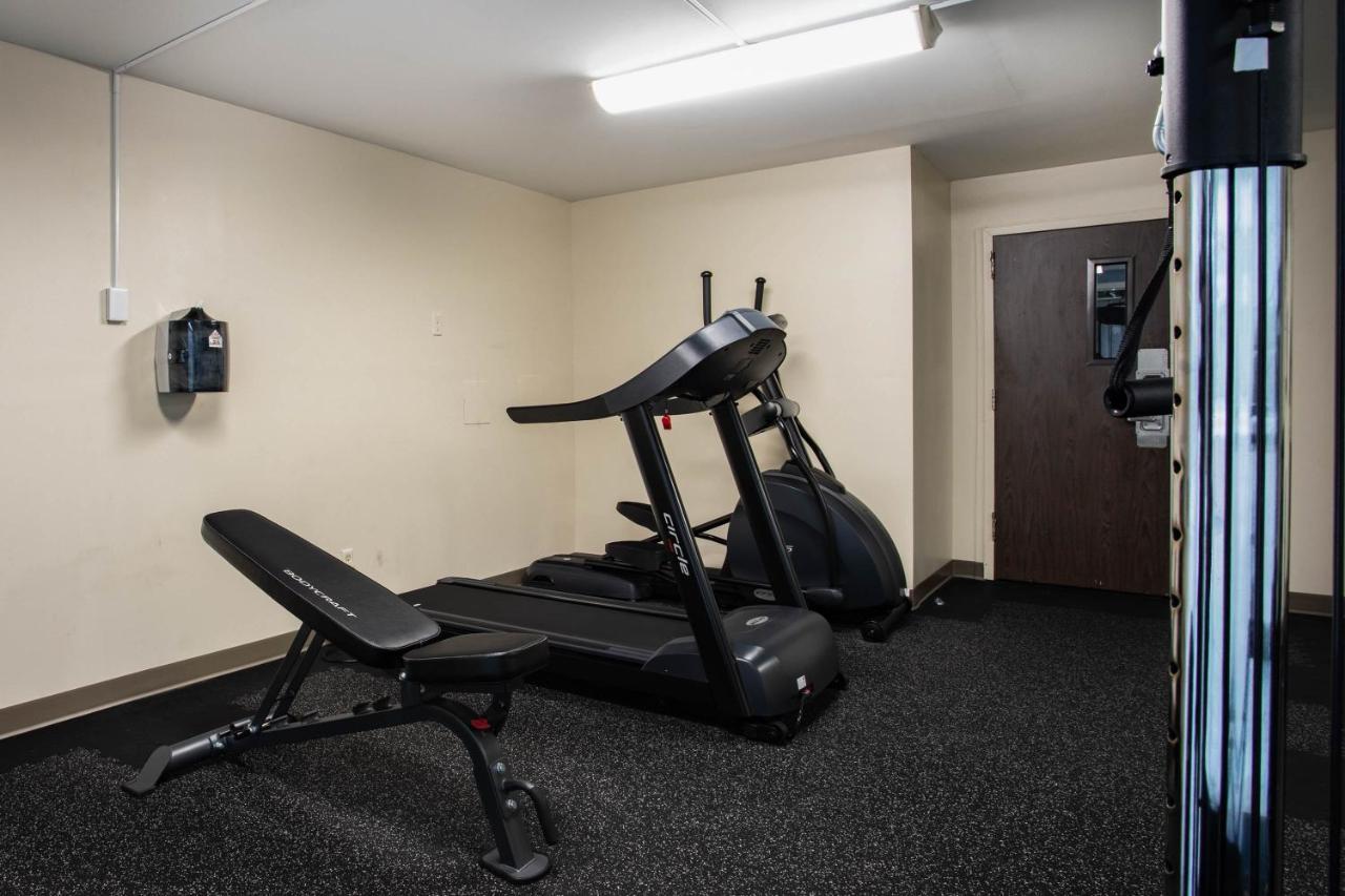 Wingate By Wyndham Bloomington Hotel Екстериор снимка