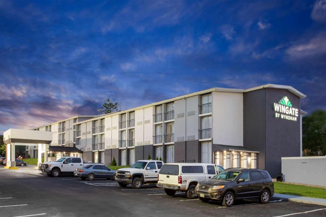 Wingate By Wyndham Bloomington Hotel Екстериор снимка