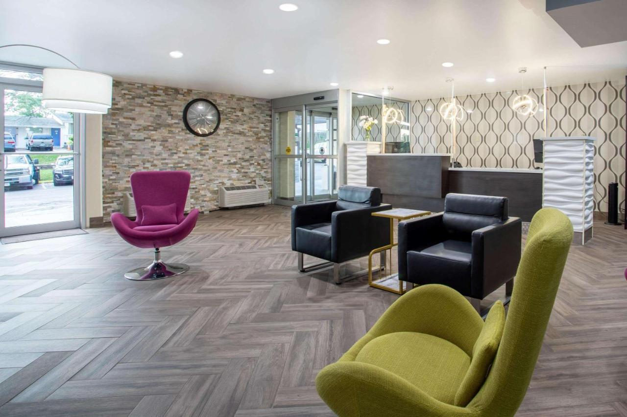Wingate By Wyndham Bloomington Hotel Екстериор снимка