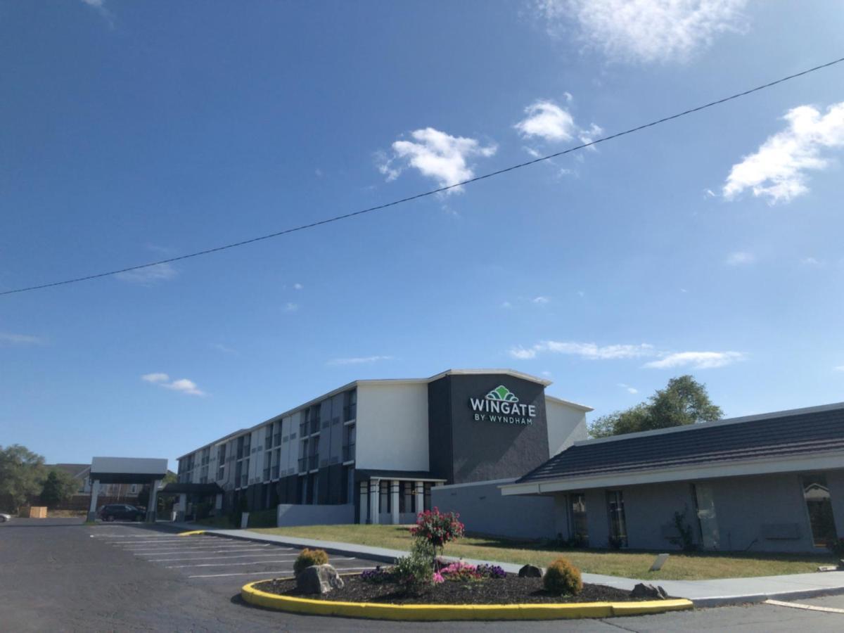 Wingate By Wyndham Bloomington Hotel Екстериор снимка